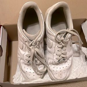 Women’s Air Force 1s